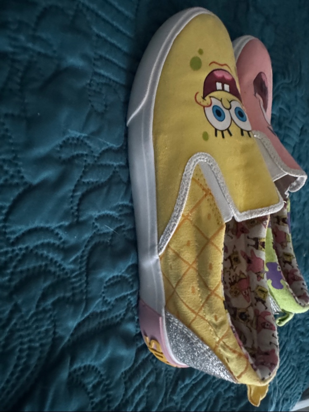 SpongeBob SquarePants Pink & Yellow Character Lined Slip-Ons - Picture 7 of 7